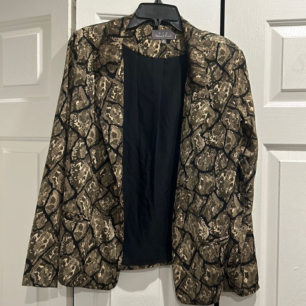 PJK Patterson J. Kincaid Snake Print Open Blazer, Size Medium